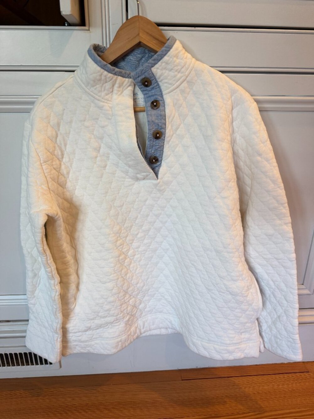 Southern Tides Quilted pullover